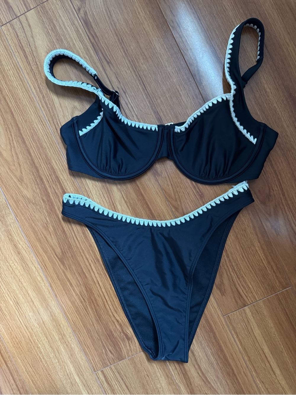 Black Crochet Trim Underwire Bikini Set